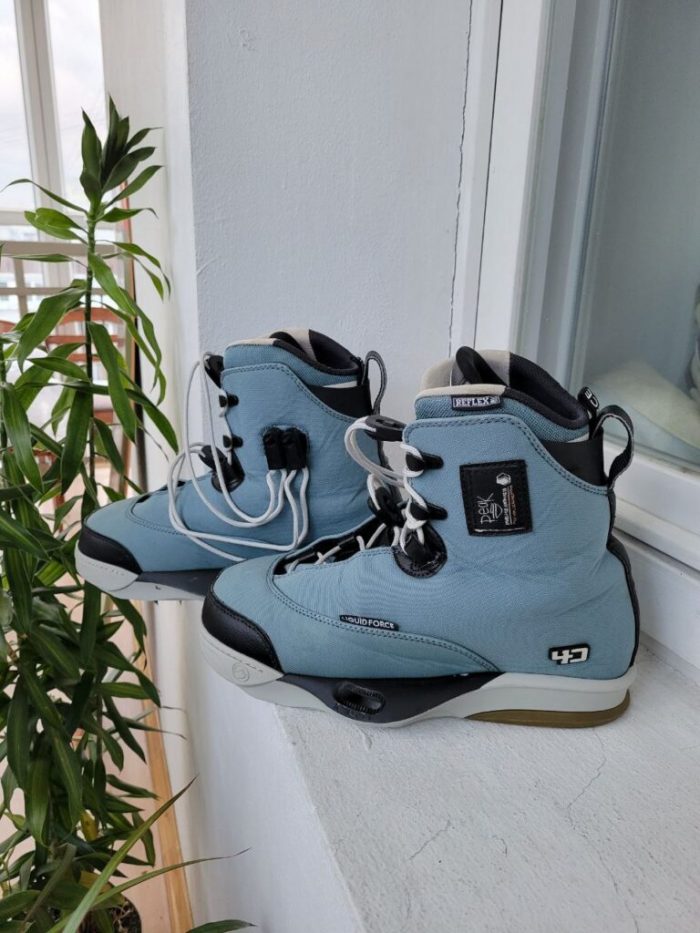 Крепления Liquid Force Peak 4D+boots blue US (9-10) USED