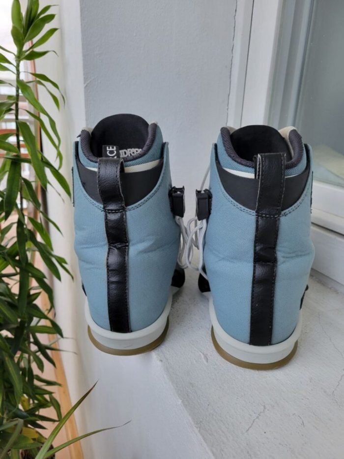 Крепления Liquid Force Peak 4D+boots blue US (9-10) USED