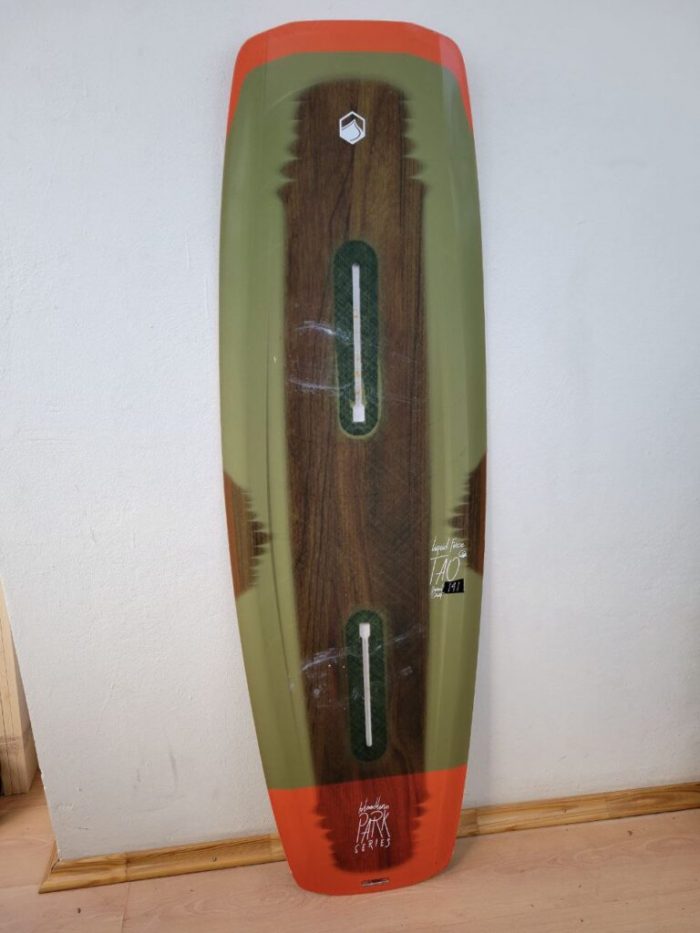 Вейкборд Liquid Force Tao Bloodline 141 USED