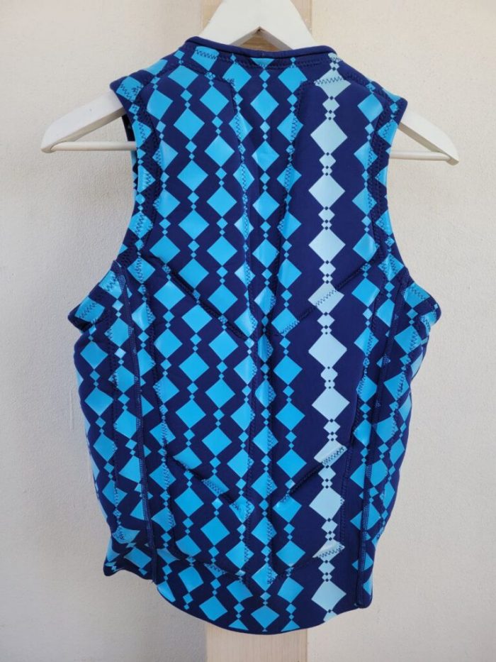 Жилет Liquid Force Cardigan Comp blue (8-10) USED