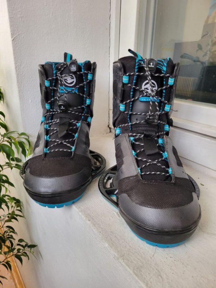 Крепления Hyperlite Team CT blk/blu US(9-10) (used) Крепления Hyperlite Team CT blk/blu US(9-10) (used)