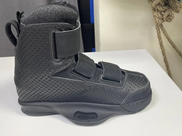 Крепления для вейкборда Liquid Force Hook 6X ss23 (8-9) used