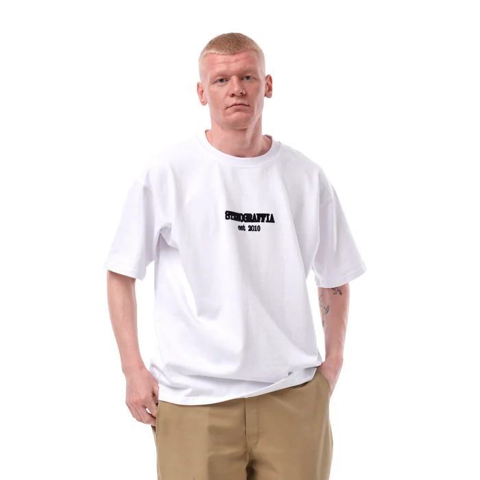 Футболка Стенограффия лого Белая (вышивка)