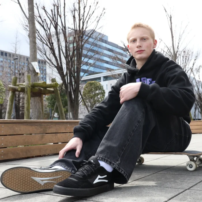 Lakai-Cambridge-Black-Black-Suede