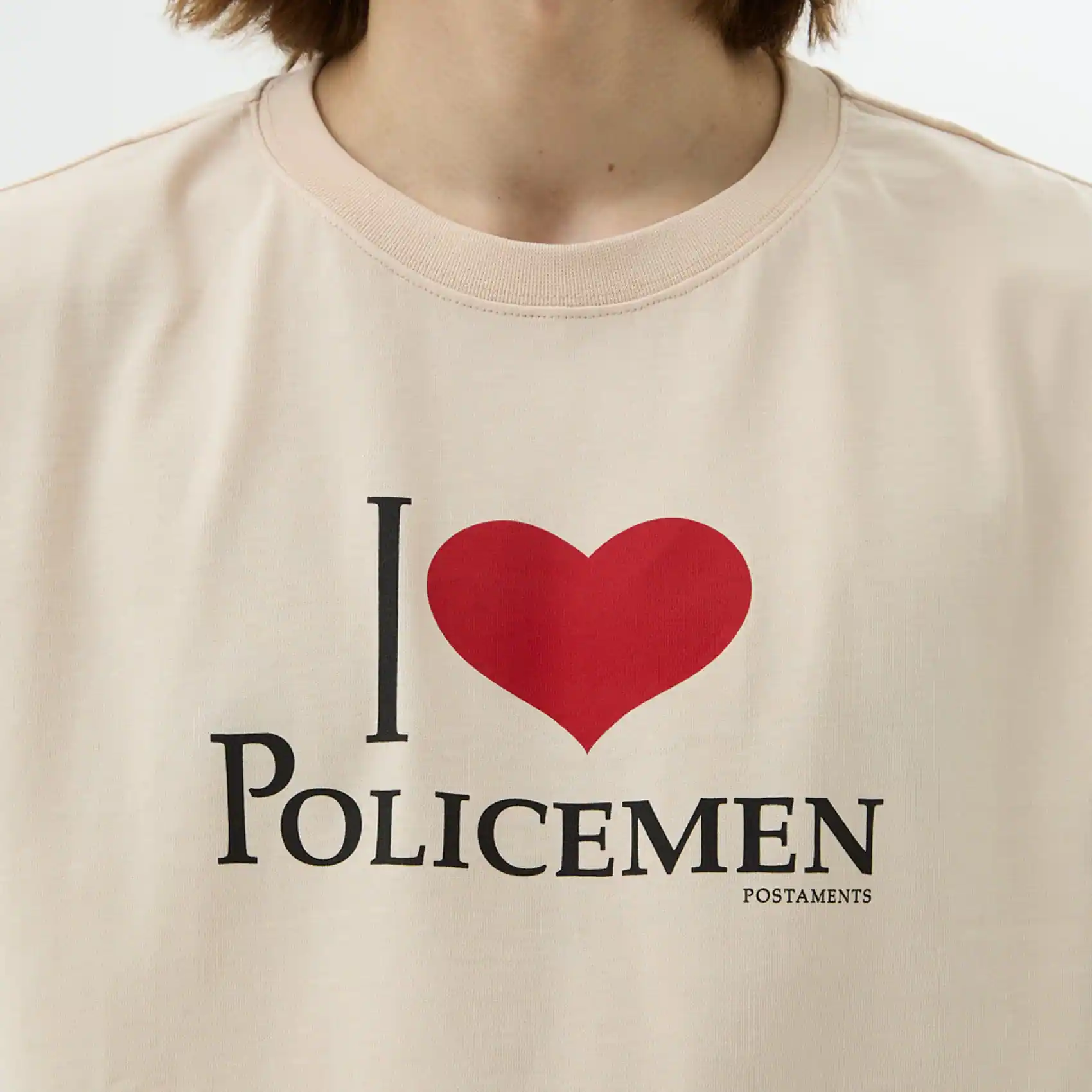 Tshirt_Policeman_03_wp Футболка Postaments Policeman beige