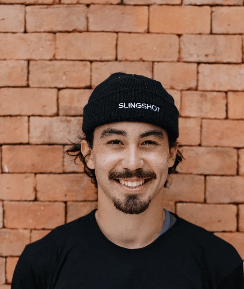 Luke Carrick на Slingshot